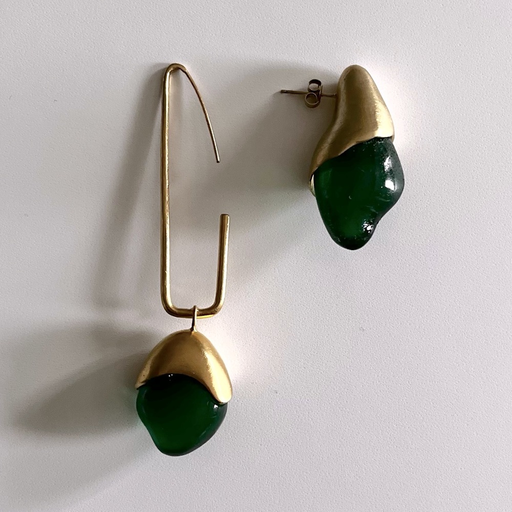 1064 STUDIO Asymmetrical Green Resin Earrings, NWOT